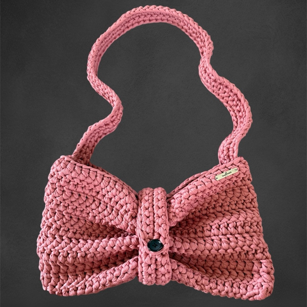 Elegant Pink Crochet Bow Purse